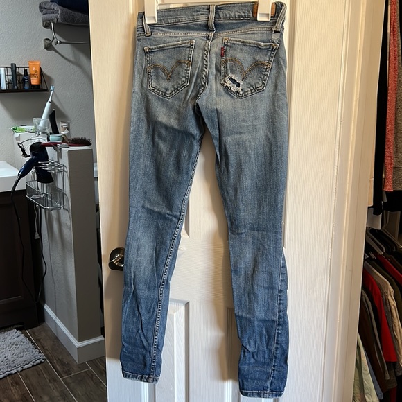 Low-Rise Levi Jeans - Picture 2 of 3